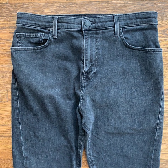 Men’s Black True Religion Cropped Cotton Jeans - Picture 2 of 5